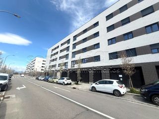 Miete Geschäftsraum  Iberia. Alquiler de locales en bruto.