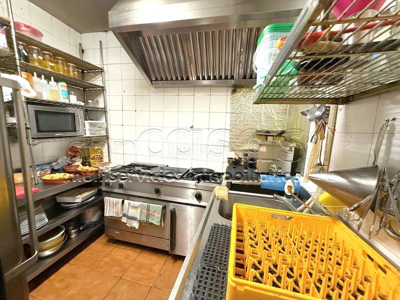 Foto 17ce78a0-af72-412c-b130-77421ffeaefc. Local comercial venta de local comercial con licencia de bar en Madrid