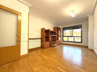 Location Appartement  Fernando vii. Alquiler de piso en simancas de 4 dormitorios y 3 baños
