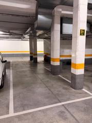 Parking coche en AERONAVE