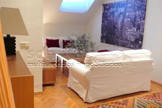 Lloguer Apartament  Empedrada. Alquiler de apartamento amueblado en casco histórico de barajas