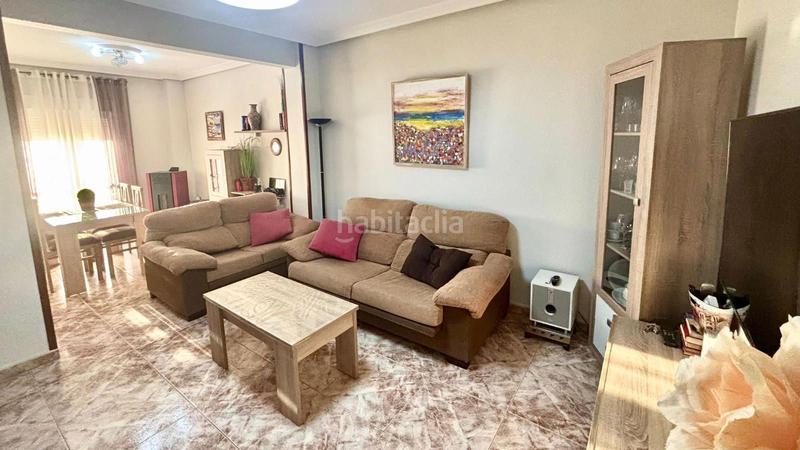 Foto 60ee91a6-1655-4556-ade8-4ab366483120. Maison avec parking dans Arrayanes Linares