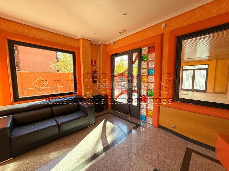 Foto 6a46a079-061c-4f27-ac7a-dc877799de2a. Duplex avec chauffage parking terrasse dans Corralejos-Campo de las Naciones Madrid