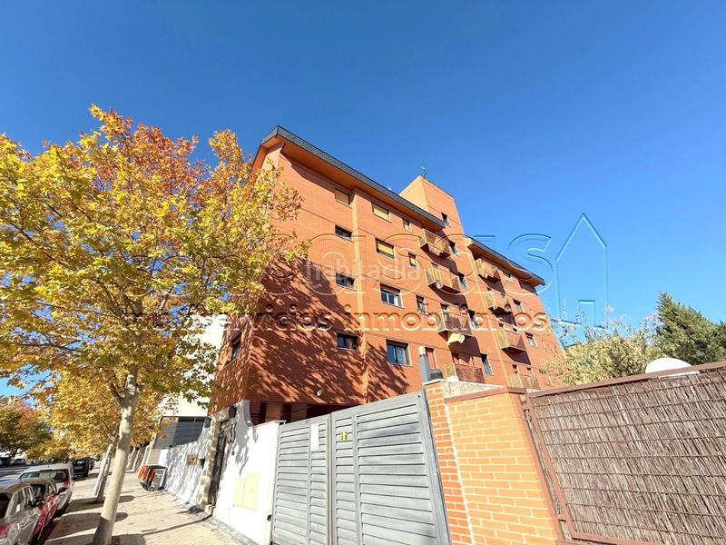 Foto 7ea3f620-446d-4d6d-83b6-5414d6f7cd7d. Duplex avec chauffage parking terrasse dans Corralejos-Campo de las Naciones Madrid