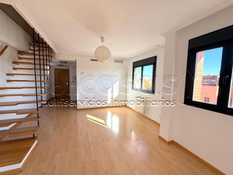 Foto afae8434-1c57-4c63-8d8f-3560b365db0f. Dúplex amb calefacció aparcament terrassa a Corralejos-Campo de las Naciones Madrid