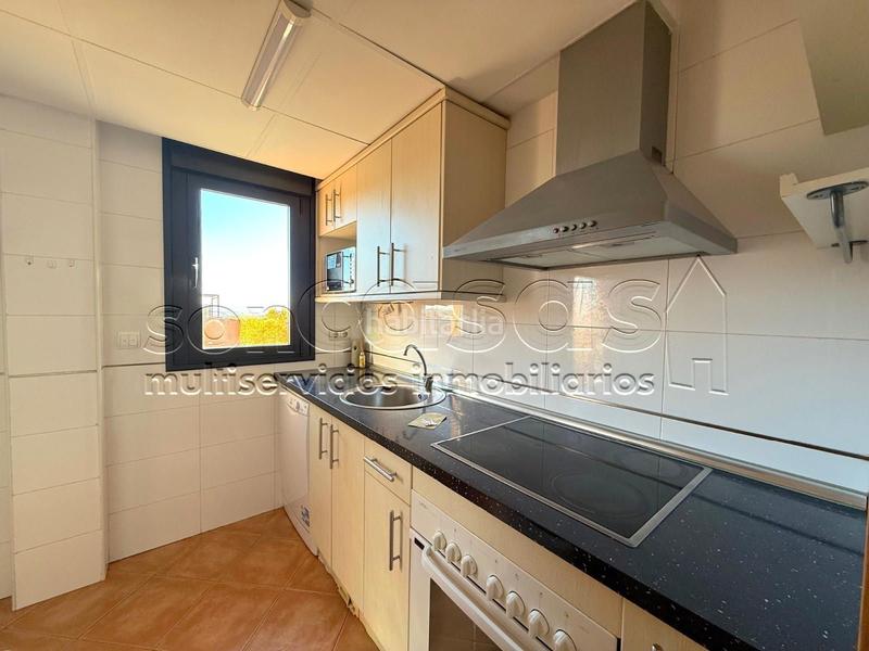 Foto fb0be89a-1dbd-4381-b2b9-ecd4e6c3bc87. Duplex avec chauffage parking terrasse dans Corralejos-Campo de las Naciones Madrid