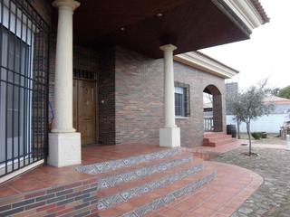 Chalet in Nuevo Hospital. Chalet en ciudad real