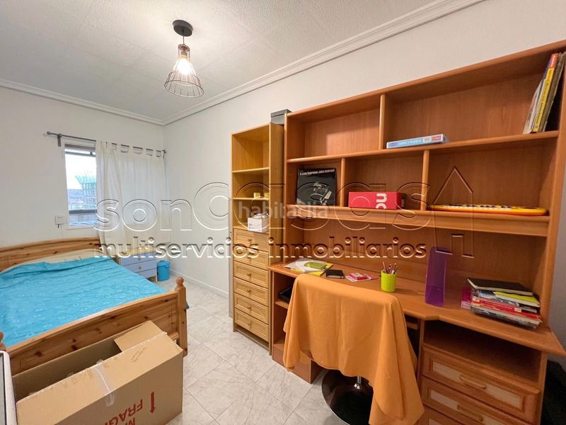 Foto e6e778a2-8105-402f-8756-b2f26d67e344. Flat with heating in Casco Histórico de Barajas Madrid