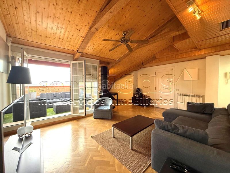 Foto 07115a3f-660c-471a-90e1-6e1932045bc2. Àtic amb calefacció aparcament piscina a Corralejos-Campo de las Naciones Madrid