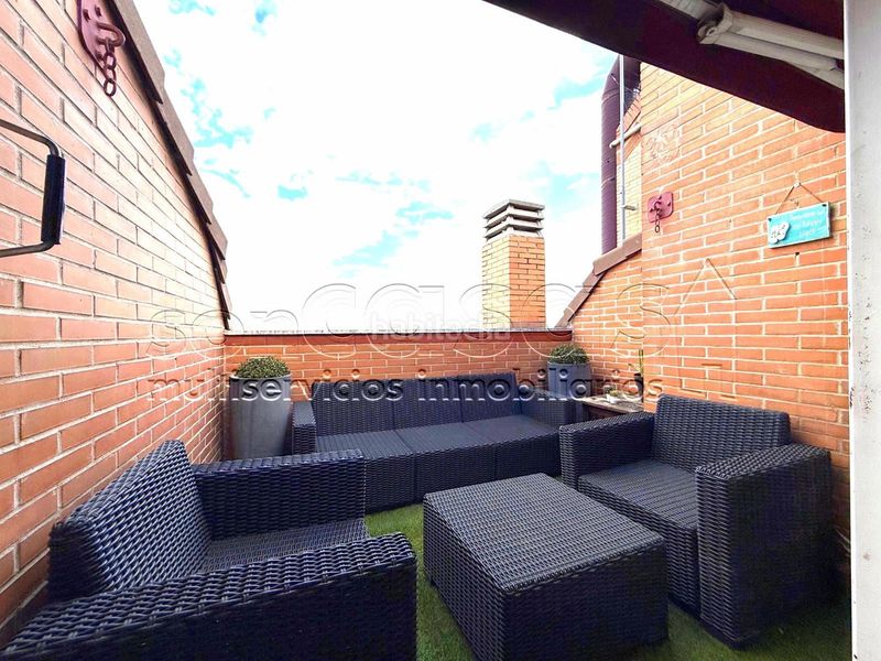 Foto 7205181a-0168-4185-97c5-a4416e13b983. Àtic amb calefacció aparcament piscina a Corralejos-Campo de las Naciones Madrid