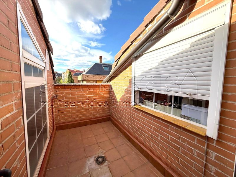 Foto d83d3e23-c892-42b8-a313-3b699991998d. Àtic amb calefacció aparcament piscina a Corralejos-Campo de las Naciones Madrid