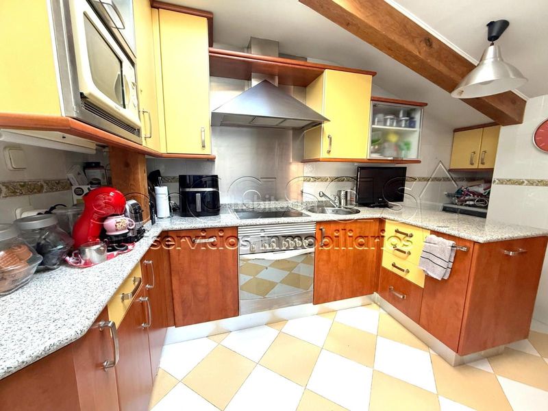 Foto dc8616ce-0b19-4fa7-bc19-5c173b3aa51d. Àtic amb calefacció aparcament piscina a Corralejos-Campo de las Naciones Madrid