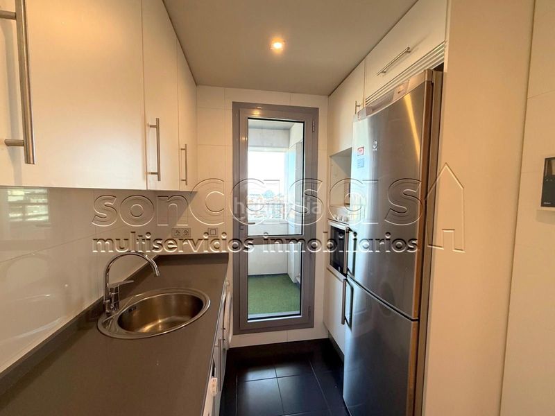 Foto e28d0a1c-6e31-4d5d-bac6-bc2f68a48c3e. Lloguer pis amb calefacció aparcament piscina a Virgen del Cortijo-Manoteras Madrid