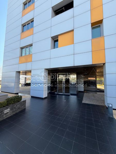 Foto 23c3730d-9809-4561-9145-e4a3fd500ce1. Rent flat with heating parking pool in Virgen del Cortijo-Manoteras Madrid