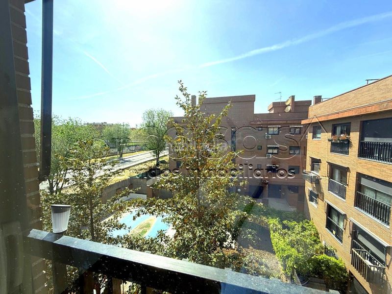 Foto 8b3a5ed3-de7f-4255-8924-2adcf17cbdea. Pis amb calefacció piscina a Timón Madrid