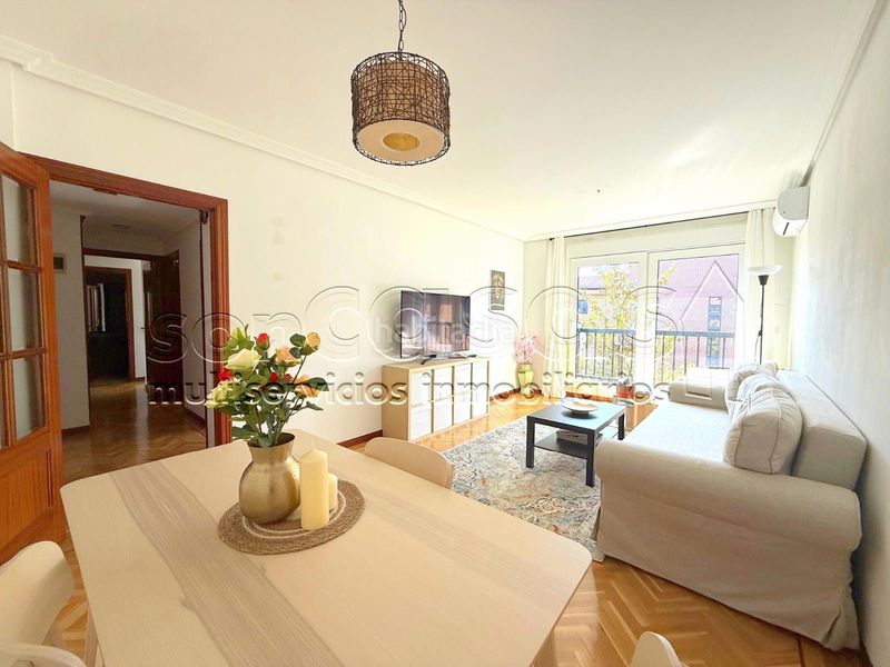 Foto f89bb12a-28cc-4f8d-ad7e-96a86db95145. Pis amb calefacció piscina a Timón Madrid