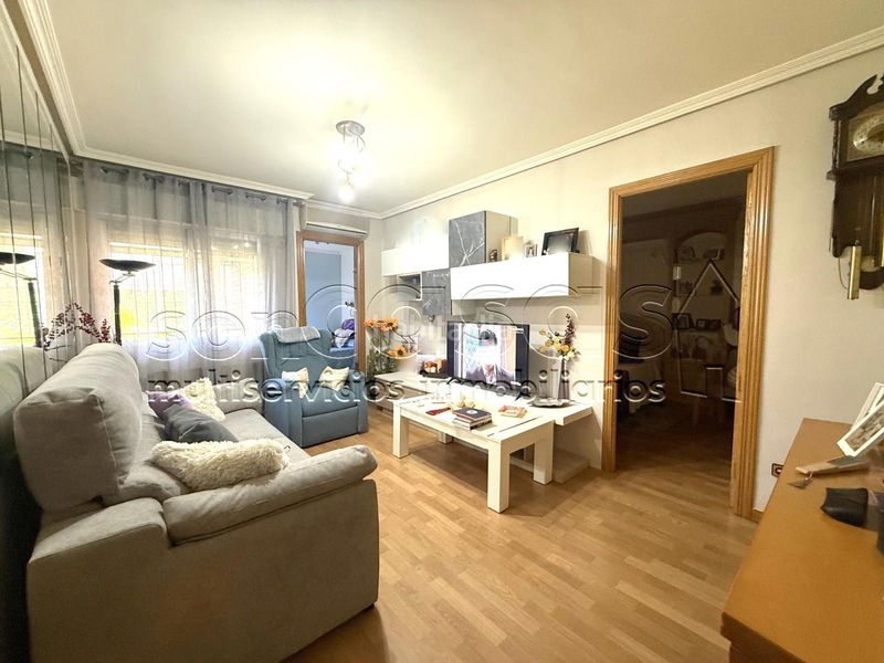 Foto c79759e8-8cdb-4831-9e88-f449e7664465. Flat with heating in Timón Madrid