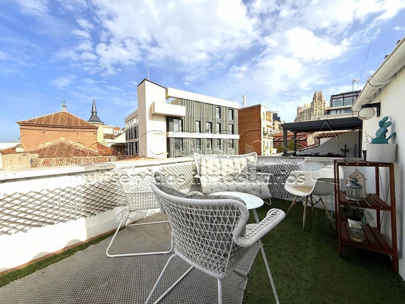 Foto f12d26a7-4f37-45eb-93c5-c65776d36791. Dachwohnung mit heizung in Sol Madrid