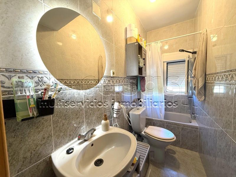 Foto c2b878d3-a677-43e3-91fc-16a4cf77e2db. Flat with heating in Corralejos-Campo de las Naciones Madrid