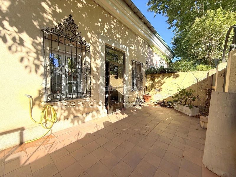 Foto 783f5558-d686-4046-9568-28f211639a8f. Casa adossada amb calefacció aparcament a El Viso Madrid