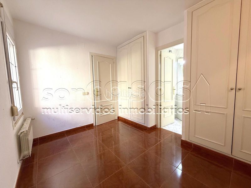 Foto a36250b9-8190-488b-a939-4b1e1b896d32. Casa adossada amb calefacció aparcament a El Viso Madrid