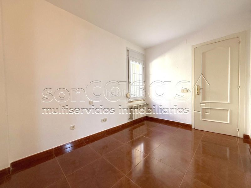 Foto c5fb205c-1a2b-46aa-9dbd-1d41376f7522. Casa adossada amb calefacció aparcament a El Viso Madrid
