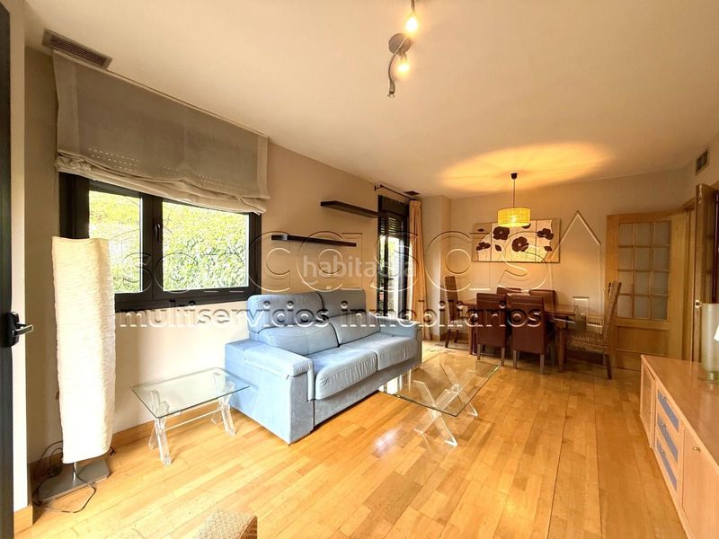 Foto bb1f76b5-e78e-4b8c-8c66-34cd2a9df7d8. Etagenwohnung mit heizung parking pool in Rejas Madrid