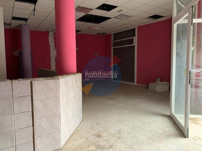 Foto ae660faf-39b2-428b-b3ee-835ca58055f6. Local comercial a Vila-seca poble Vila-seca