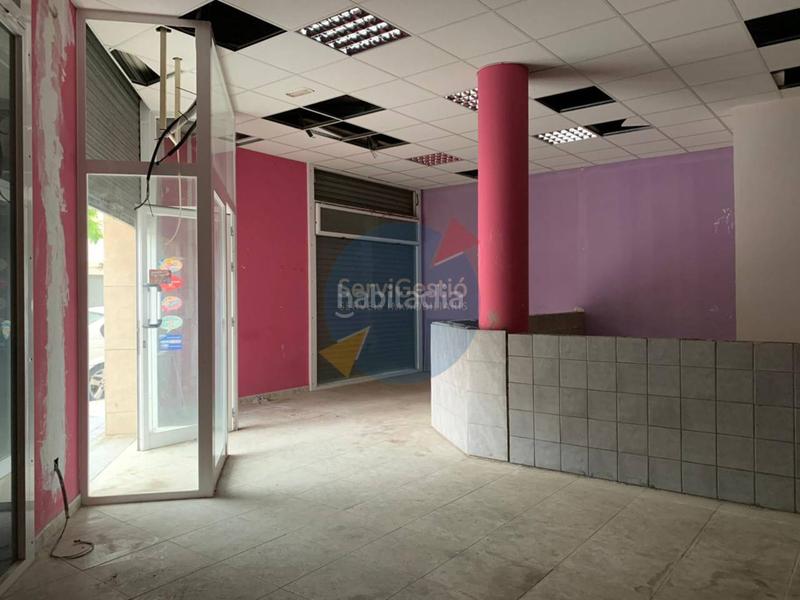 Foto d64fbf18-55b6-4a31-8044-26f2654e29c6. Local comercial a Vila-seca poble Vila-seca