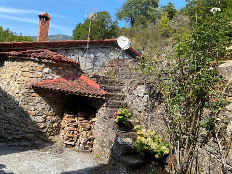 Foto 1a409bb0-6545-4b45-bc4d-520314d3b357. Casa amb calefacció aparcament a Somiedo