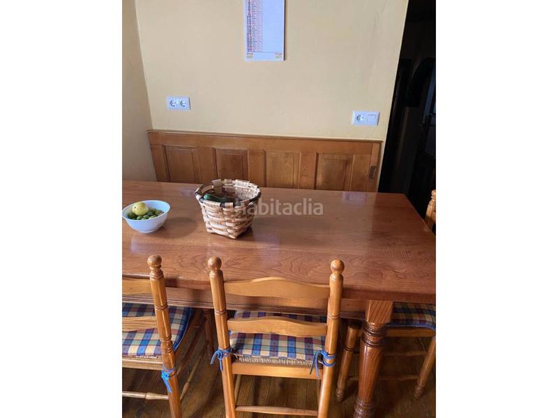 Foto 4093811b-d8dd-44bc-866c-b74420becee0. Casa amb calefacció aparcament a Somiedo