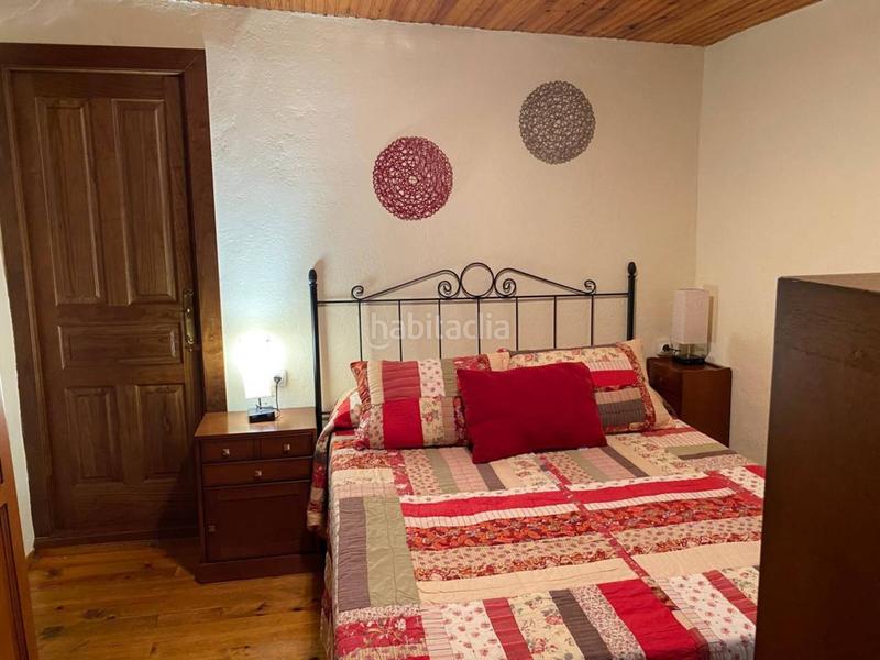 Foto b908680f-03bf-4a0f-8fc9-67e7dc3b504f. Casa amb calefacció aparcament a Somiedo