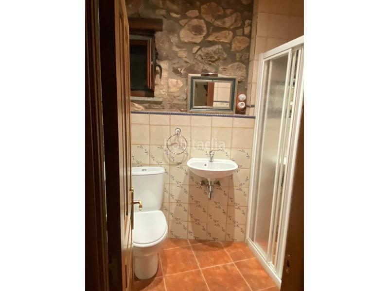 Foto d05cf929-9ef0-42fb-974d-9cef204a9788. Casa amb calefacció aparcament a Somiedo