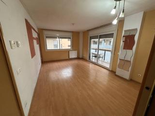 Etagenwohnung in Monterols 36. Venta de piso en vilaseca