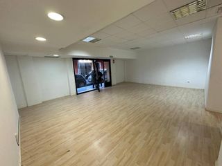 Business premise  Calle verge de montserrat. Local comercial en venta en vilaseca