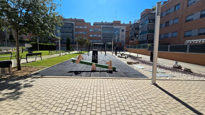 Foto ce132865-68ef-4a60-b85e-c5514bd9bc83. Planta baixa amb calefacció aparcament piscina a Parla