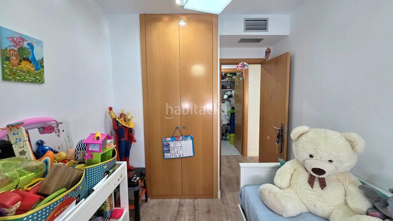 Foto d7ff411b-ad9e-43f1-96cb-2edd788d639b. Planta baixa amb calefacció aparcament piscina a Parla