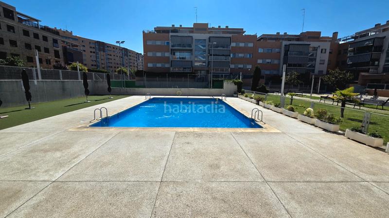 Foto f9ae6a79-6427-4f8c-b16b-1225ca8b8f74. Planta baixa amb calefacció aparcament piscina a Parla