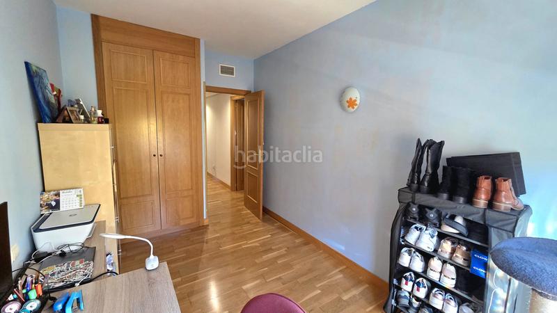 Foto 0b35f139-a862-46d3-9d5f-d7770a5d26f7. Pis a calle del planeta júpiter 1 a Parla este Parla