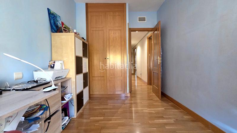 Foto 0d4b789e-94c0-472a-89eb-cc23cc654e1f. Pis a calle del planeta júpiter 1 a Parla este Parla