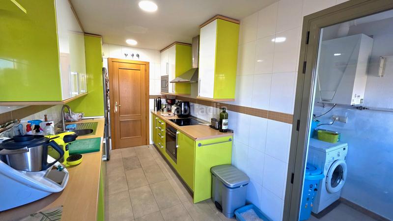 Foto 77ff1365-e869-4427-a42b-60669a41f38a. Pis a calle del planeta júpiter 1 a Parla este Parla