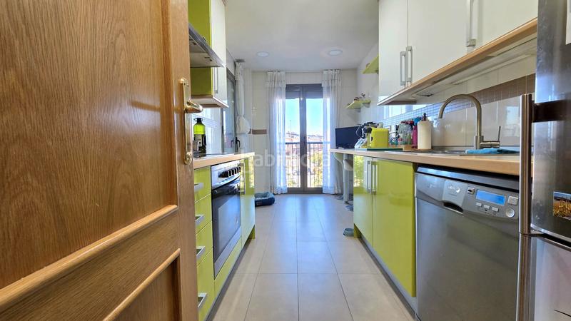 Foto 8afac2b4-672c-419c-830e-5ff1fd7ab5e1. Pis a calle del planeta júpiter 1 a Parla este Parla