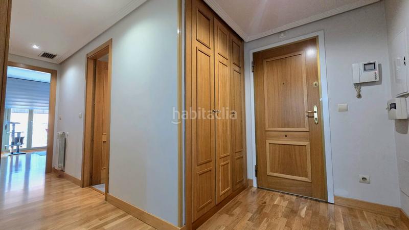 Foto ad327d87-f2cf-4d18-b6c6-3bd77936ec08. Pis a calle del planeta júpiter 1 a Parla este Parla