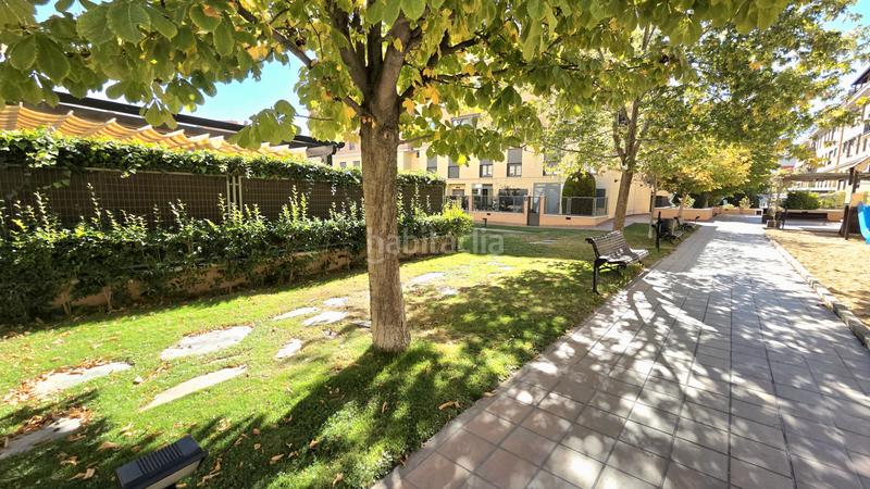 Foto f02c39df-4485-4886-86f5-705610f7719d. Pis a calle del planeta júpiter 1 a Parla este Parla