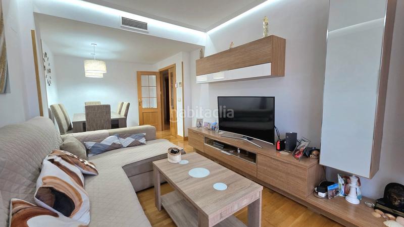 Foto f0466faa-80d9-479b-85b9-c72310e690ad. Pis a calle del planeta júpiter 1 a Parla este Parla