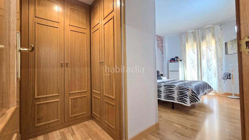 Foto f2e9ee38-0bef-446f-80d4-3b9bed327821. Pis a calle del planeta júpiter 1 a Parla este Parla