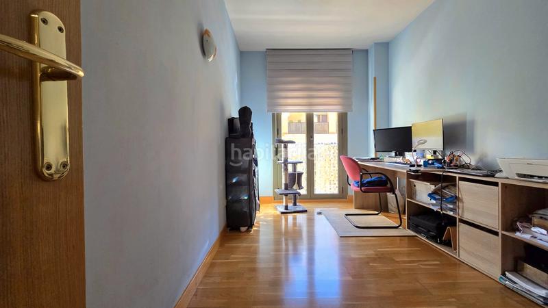 Foto f7bc5401-1ae1-496d-a3a8-38378e2ae55c. Pis a calle del planeta júpiter 1 a Parla este Parla