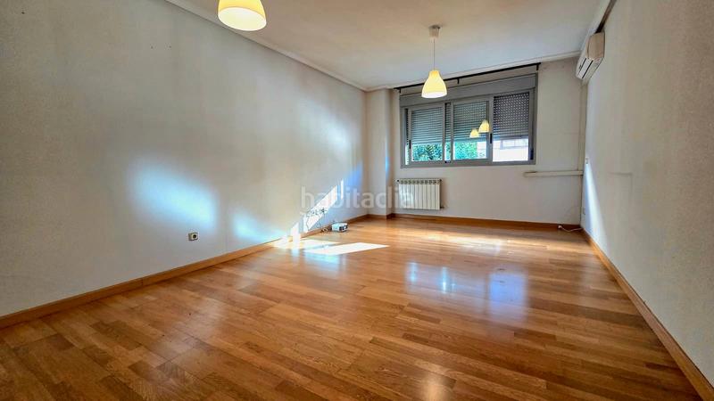 Foto 8216ebb8-b765-455f-9b8d-c9625fb74b77. Pis a calle fuente vieja 2 a El Nido-Fuentes Parla