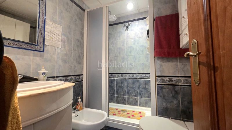 Foto 044db471-2094-4432-90fb-add2c717610c. Xalet amb xemeneia calefacció aparcament a Laguna Park Parla