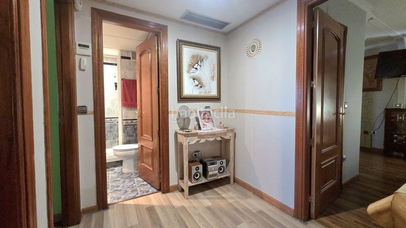 Foto 08de80fb-f326-4aa4-a955-7009ebd70c8c. Xalet amb xemeneia calefacció aparcament a Laguna Park Parla